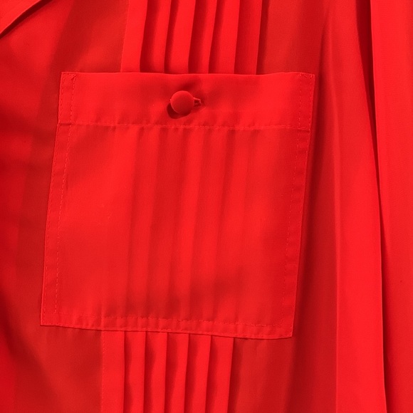 Chaus - vintage, red polyester blouse, 14 - Picture 5 of 8